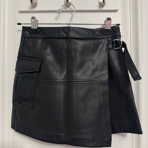 Zara leather  Black Women's shorts